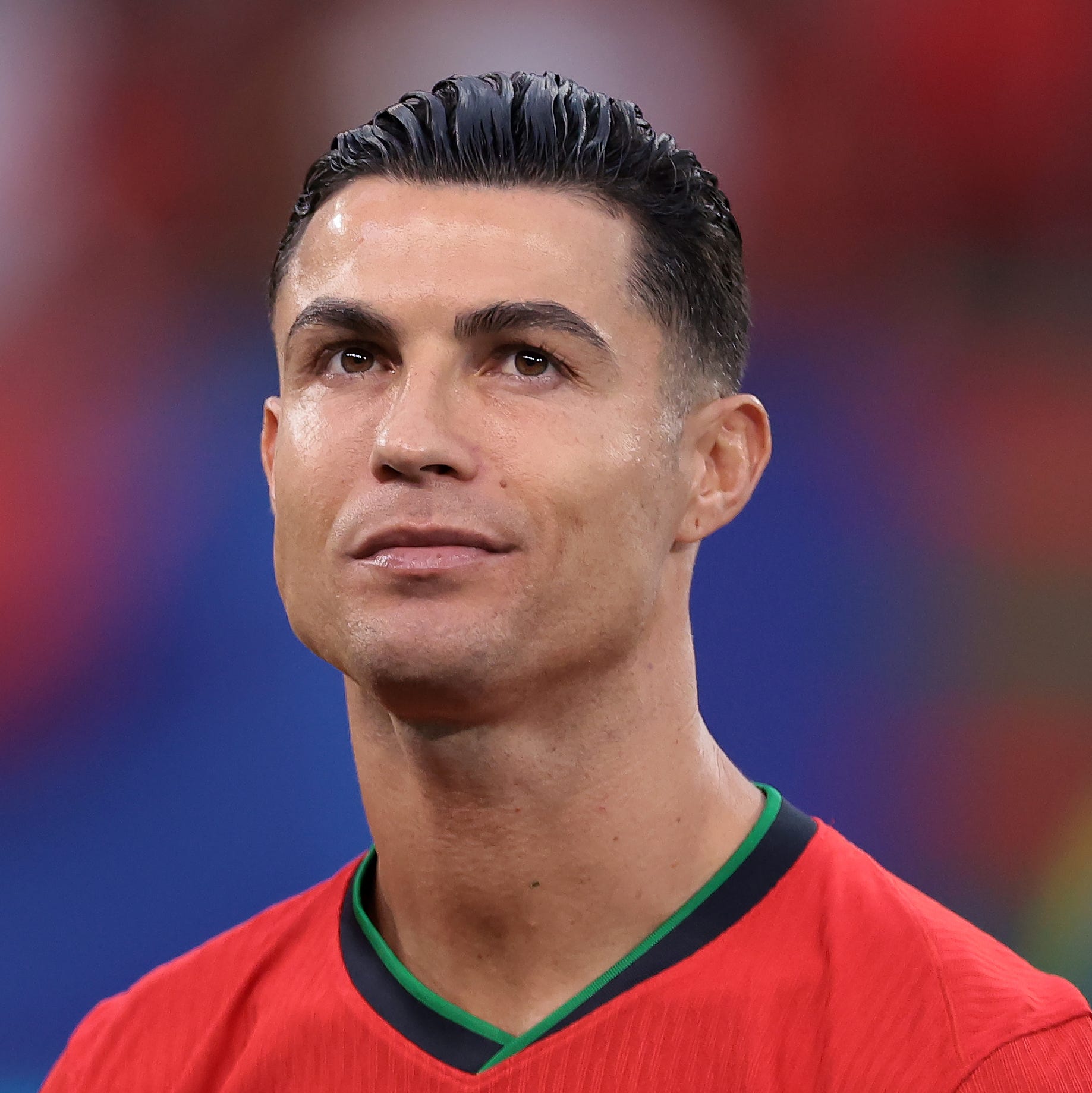 Cristiano Ronaldo: tiểu sử, cầu thủ bóng đá, vận động viên