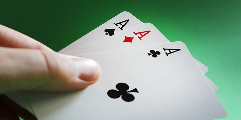 Three Card Poker là gì? Cách chơi Three Card Poker hiệu quả và luôn thắng lớn