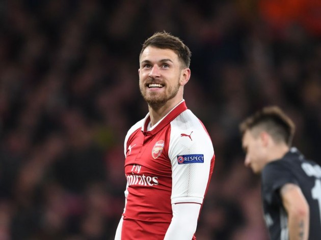 Arsenal đồng ý đổi Hector Bellerin lấy Aaron Ramsey