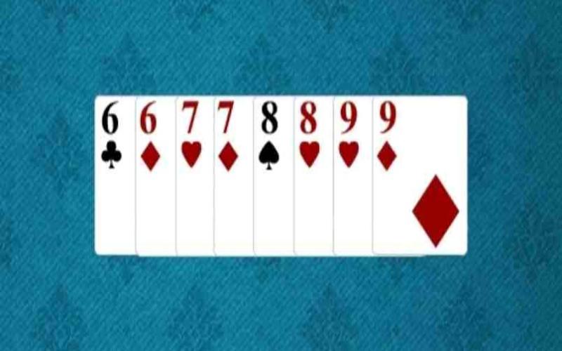 Four of a Kind có thể được đóng lại trước 4 cặp thông trong lối chơi tiến lên không?