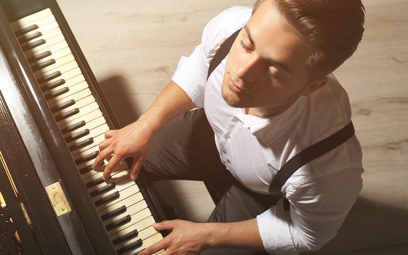 15 lợi ích của việc chơi đàn piano mà ít ai biết