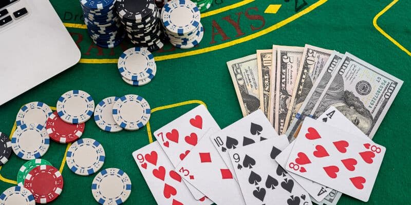 Bật Mí 5+ Chiến Thuật Đánh Poker Cực Hay Giúp Bạn Trở Thành Cao Thủ